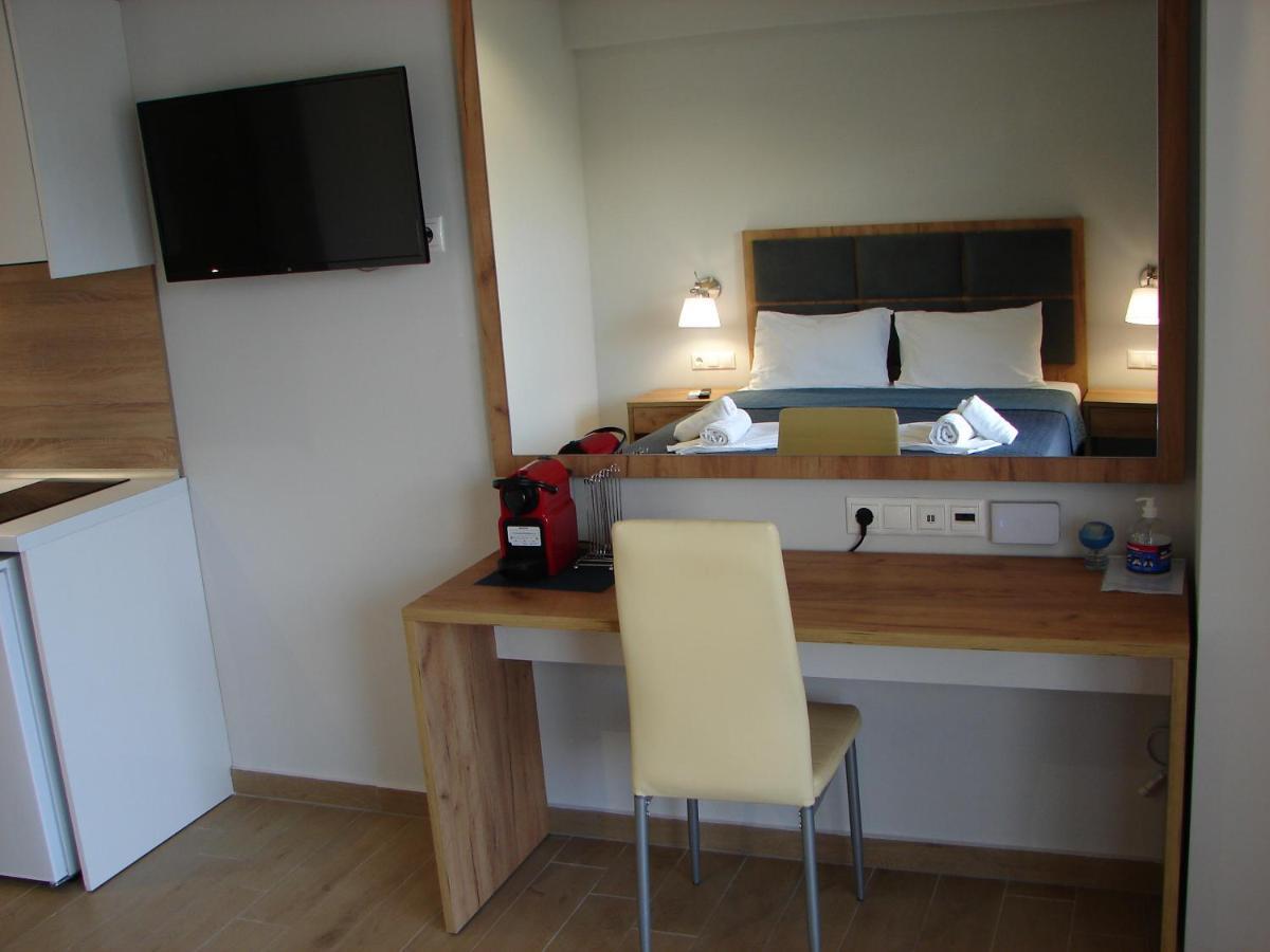 Aparthotel Four Reasons à Paralía Extérieur photo