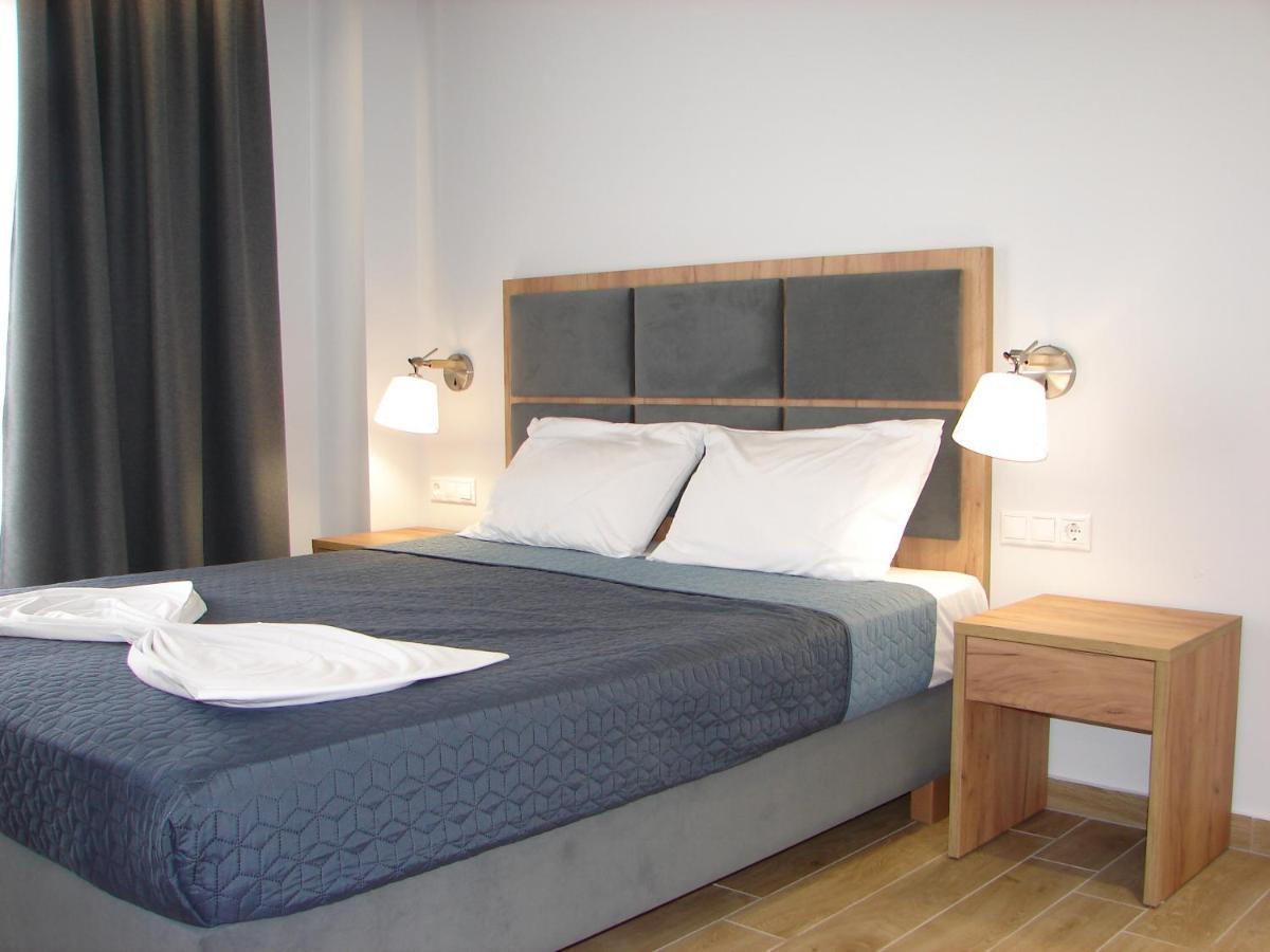 Aparthotel Four Reasons à Paralía Extérieur photo